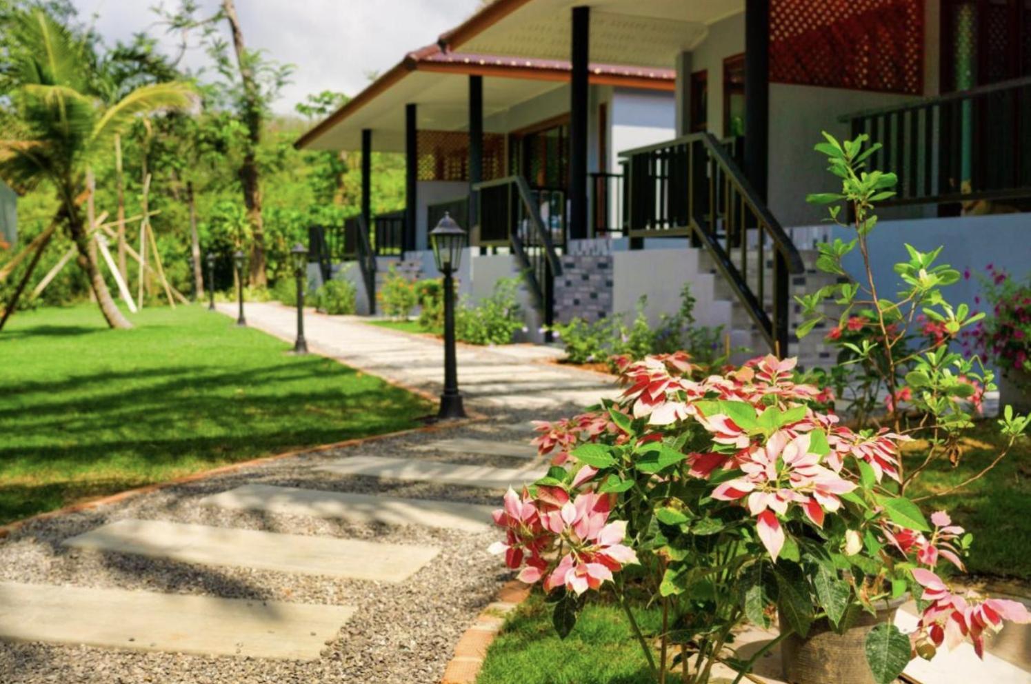 Seaside Sanctuary Bungalows 란타섬 외부 사진