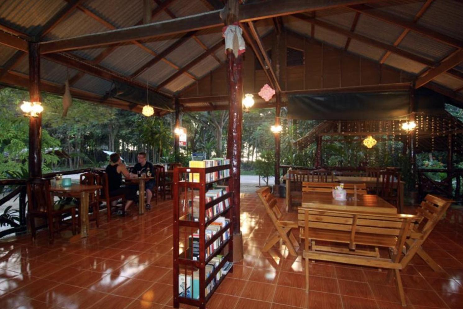 Seaside Sanctuary Bungalows 란타섬 외부 사진